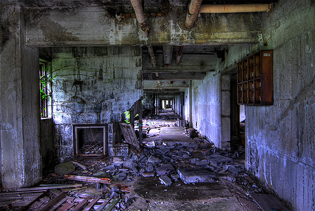 matsuo abandoned apartments long hall